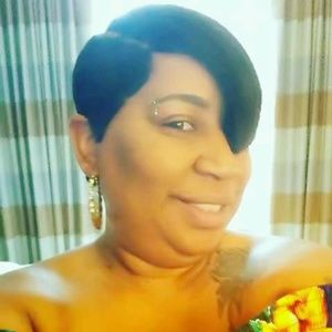 Meet your Posher, Selena